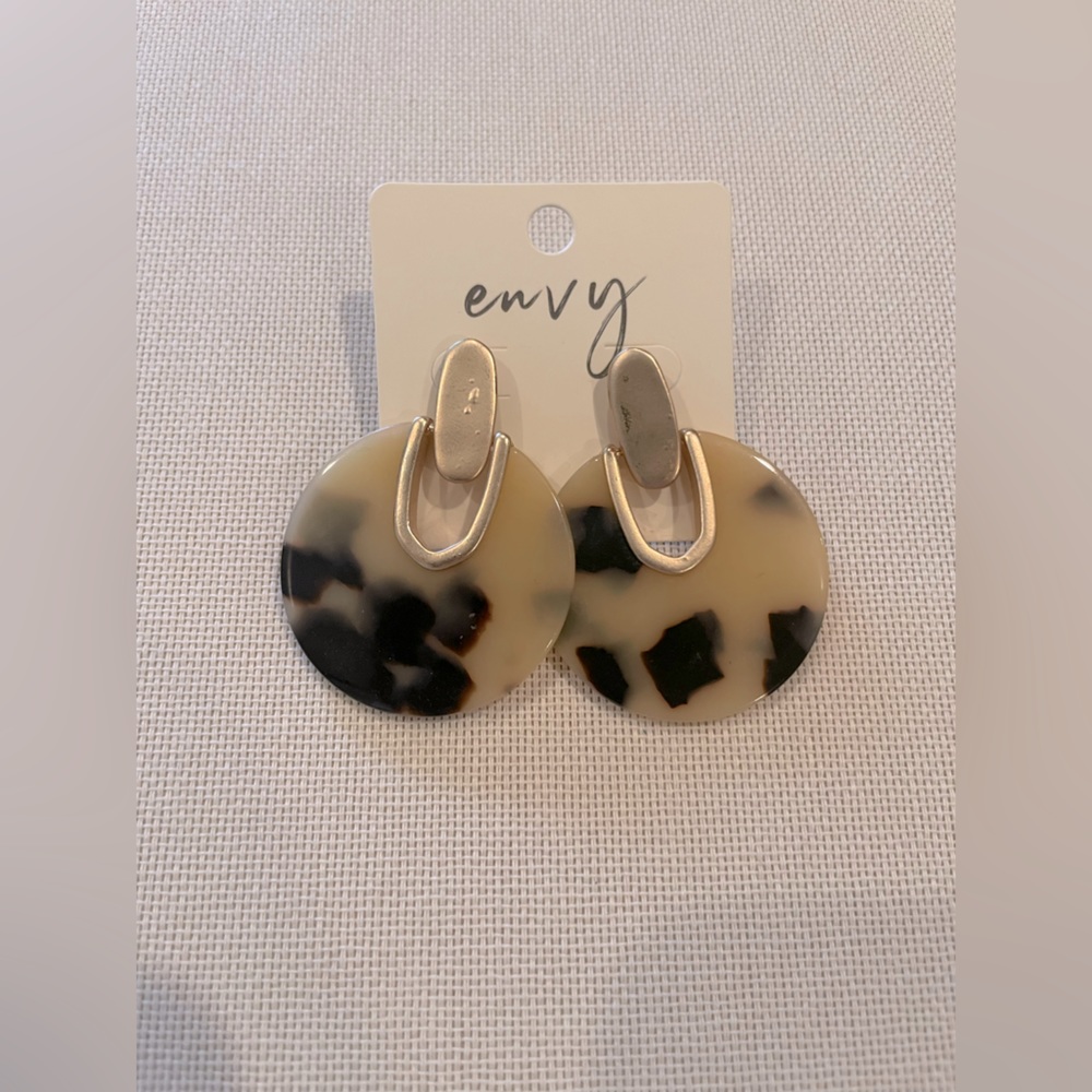 Envy Gold & Tortoise Disc Plate Earrings